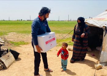 ” أطباء حول العالم ” تقدم مساعدات شمالي سوريا