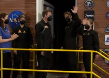 تحاكي تحديات الكوكب الأحمر.. باحثون من ناسا سيقضون عامًا في بيئة تشبه المريخ