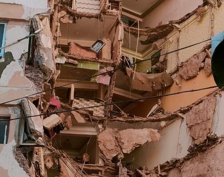 انهيار عقار مكون من 13 طابقا فى “سيدى بشر” بالإسكندرية شمالي مصر