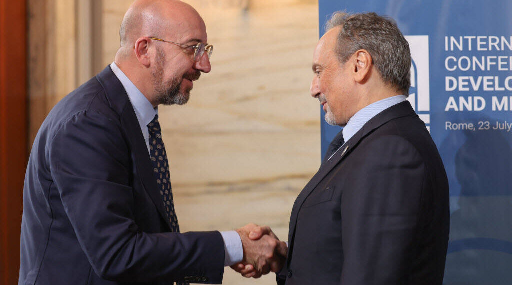 الكويت تبحث مع المجلس الأوروبي تسهيلات إصدار “الشنجن” لمواطنيها