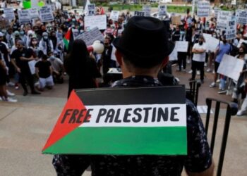 الغارديان: في أمريكا.. المدافعون عن فلسطين يكسبون الرأي العام ولكن الساسة يدافعون عن إسرائيل