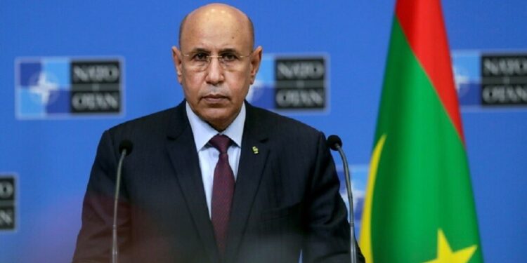 الرئيس الموريتاني: بلادنا نقطة عبور للمهاجرين ونستضيف 100 ألف لاجئ