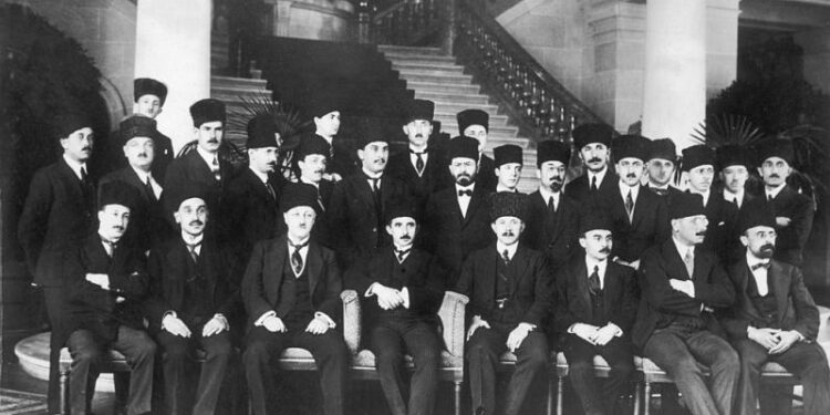 بعد 100 عام على توقيعها.. ما هي معاهدة لوزان التي أسست “تركيا الحديثة”؟