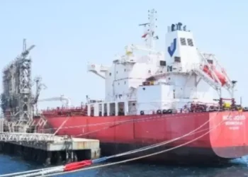 للمرة الأولى.. الكويت تصدر شحنة من وقود السيارات إلى الأسواق الأوروبية