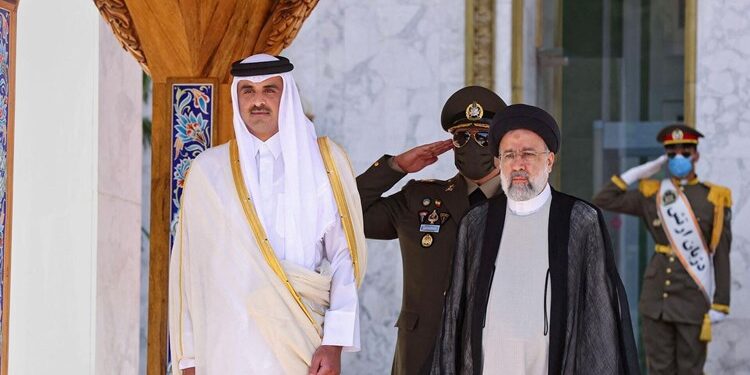 الرئيس الإيراني يتلقى دعوة رسمية من الأمير القطري لزيارة الدوحة