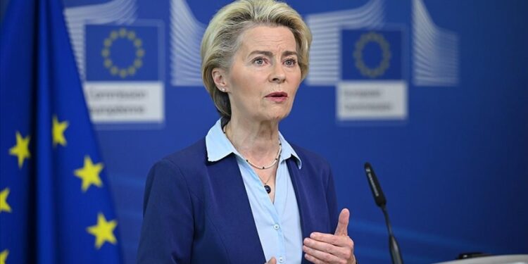 رئيسة المفوضية الأوروبية: من مصلحتنا الاستثمار في تونس